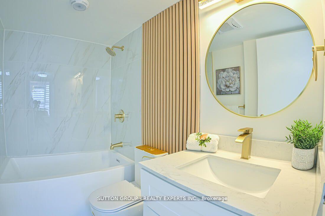 35 Trailwood Drive 713