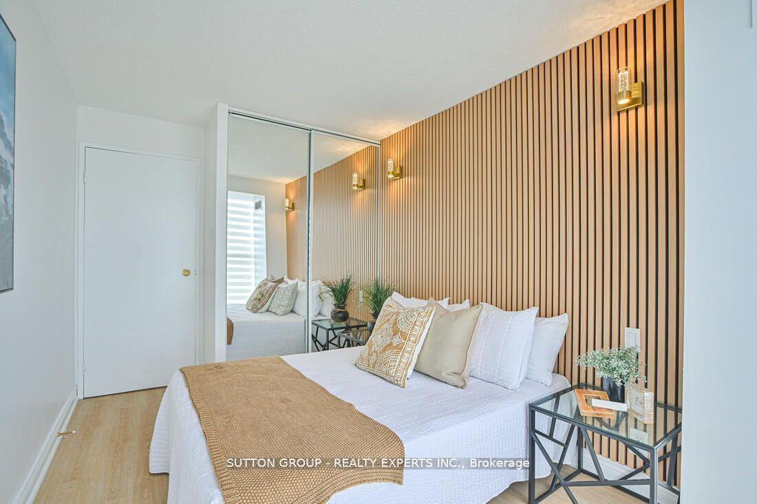 35 Trailwood Drive 713