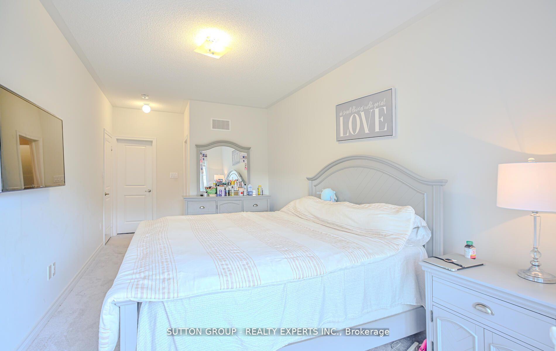 65 Fruitvale Circle