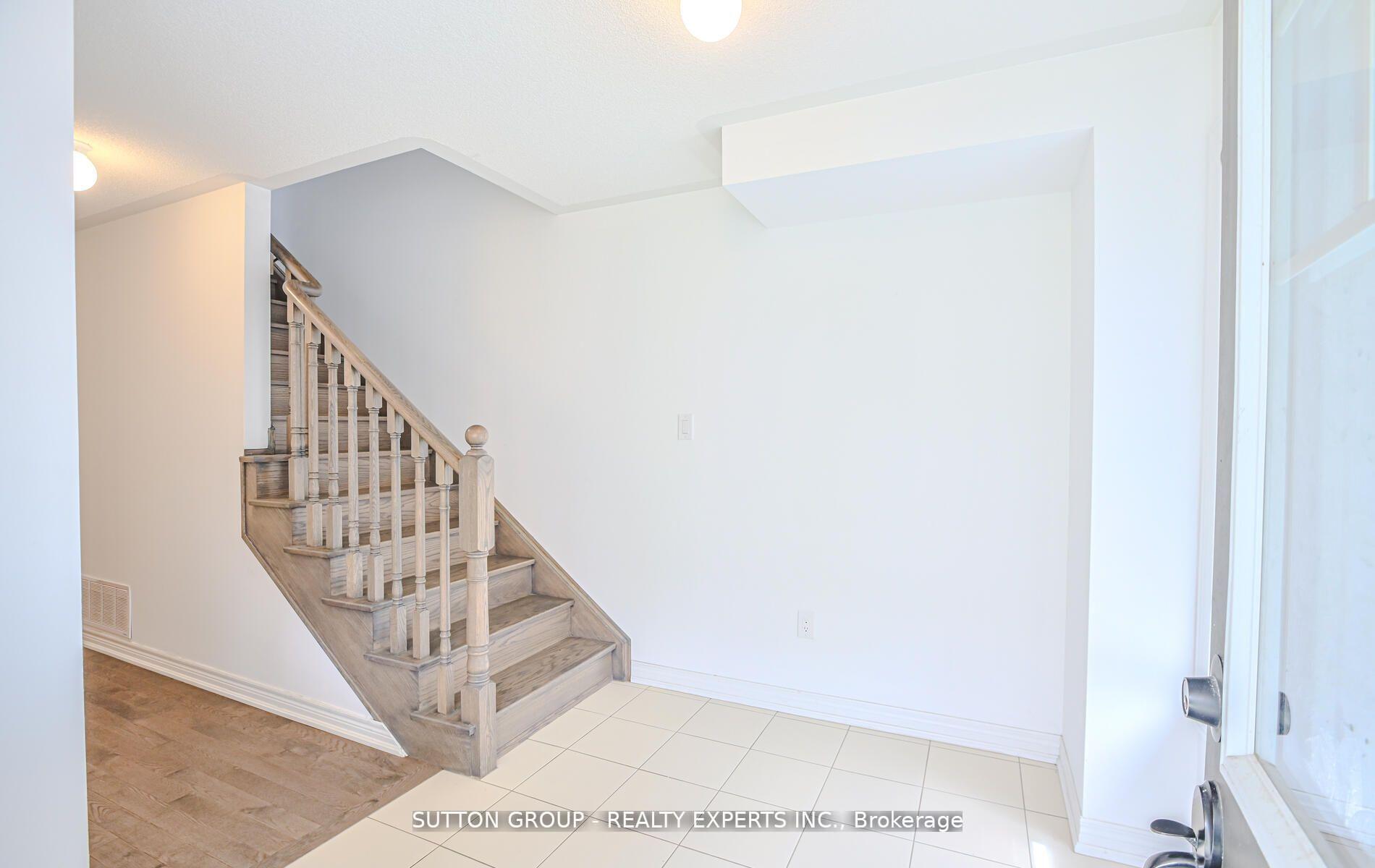 65 Fruitvale Circle