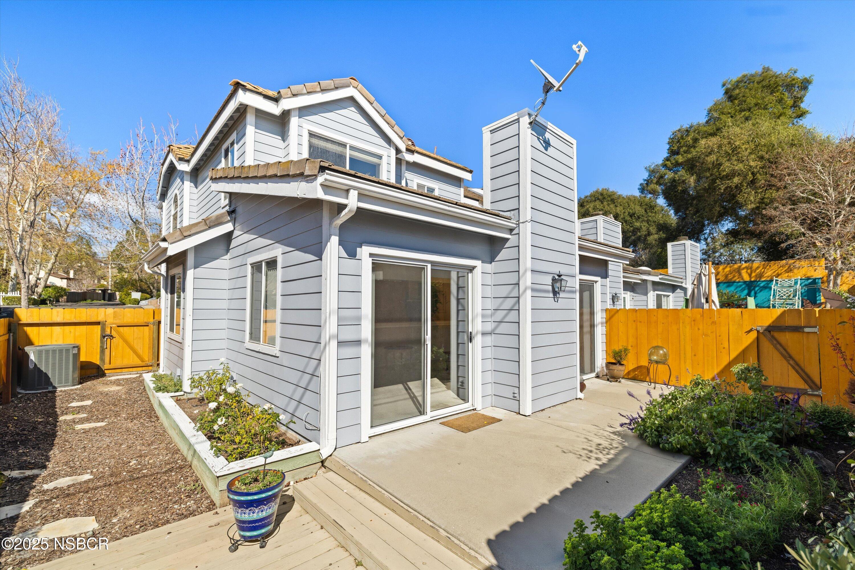 1686 Eucalyptus Dr. A