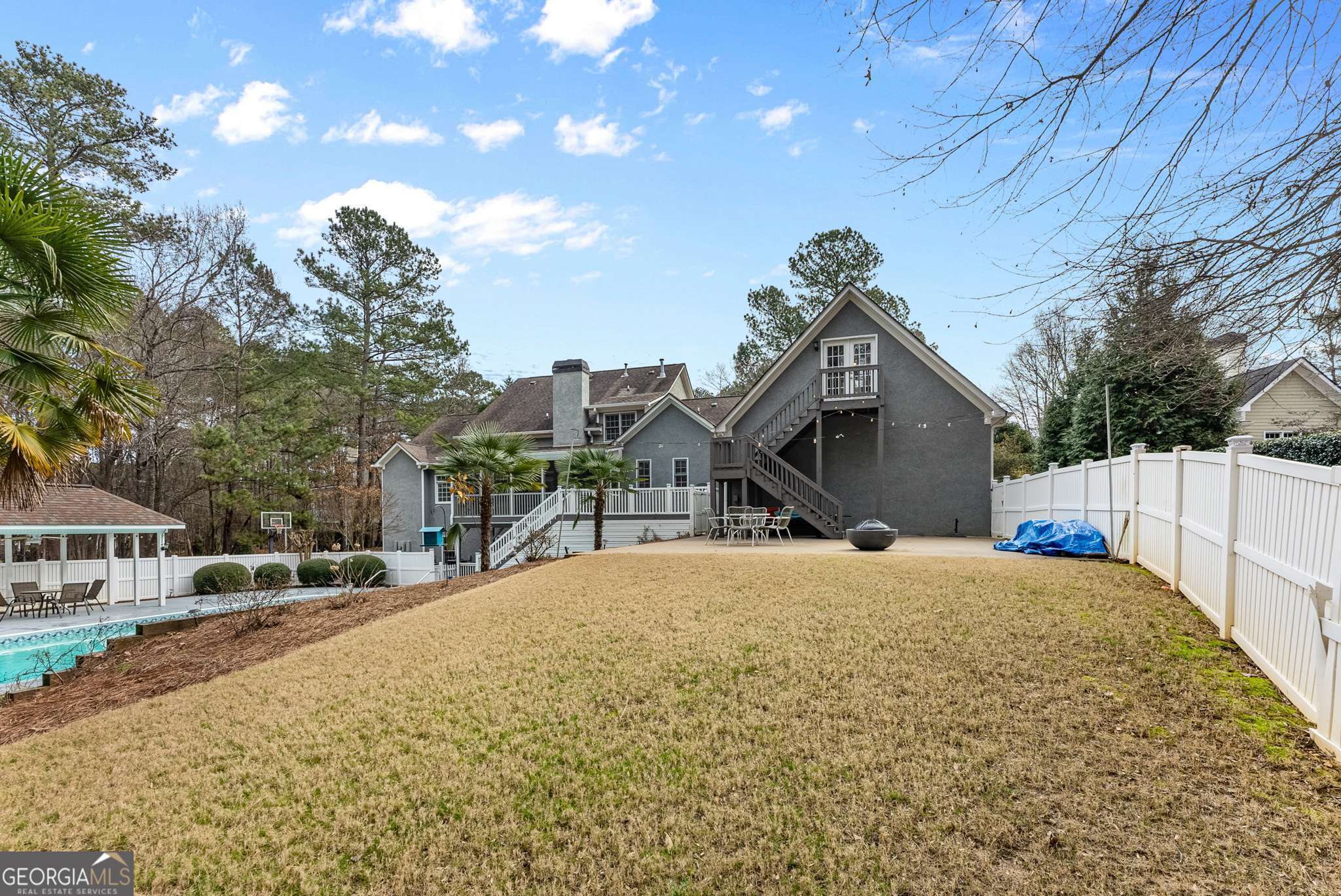 120 Dresden Place