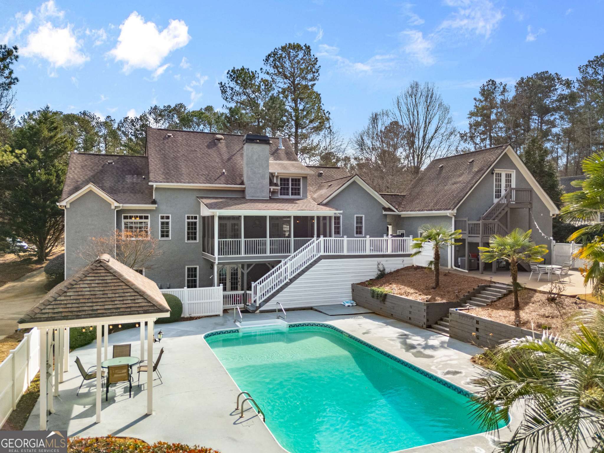 120 Dresden Place