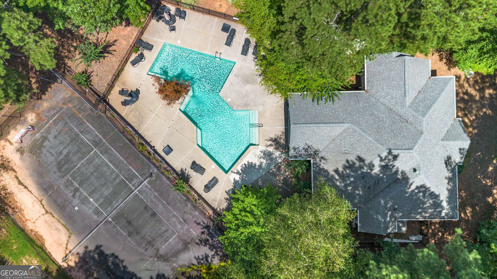 401 Peachtree Club Drive, Peachtree City