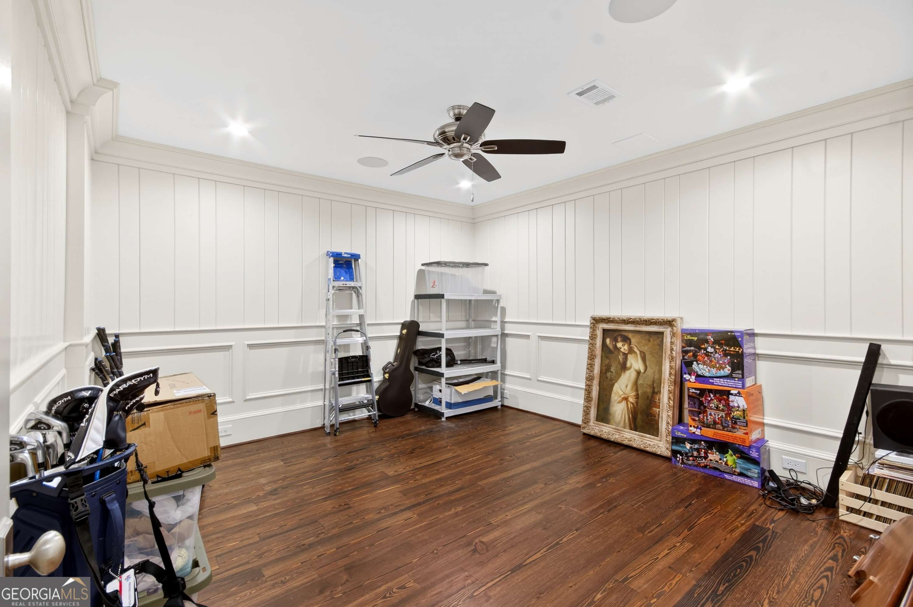 208 Brookings Lane