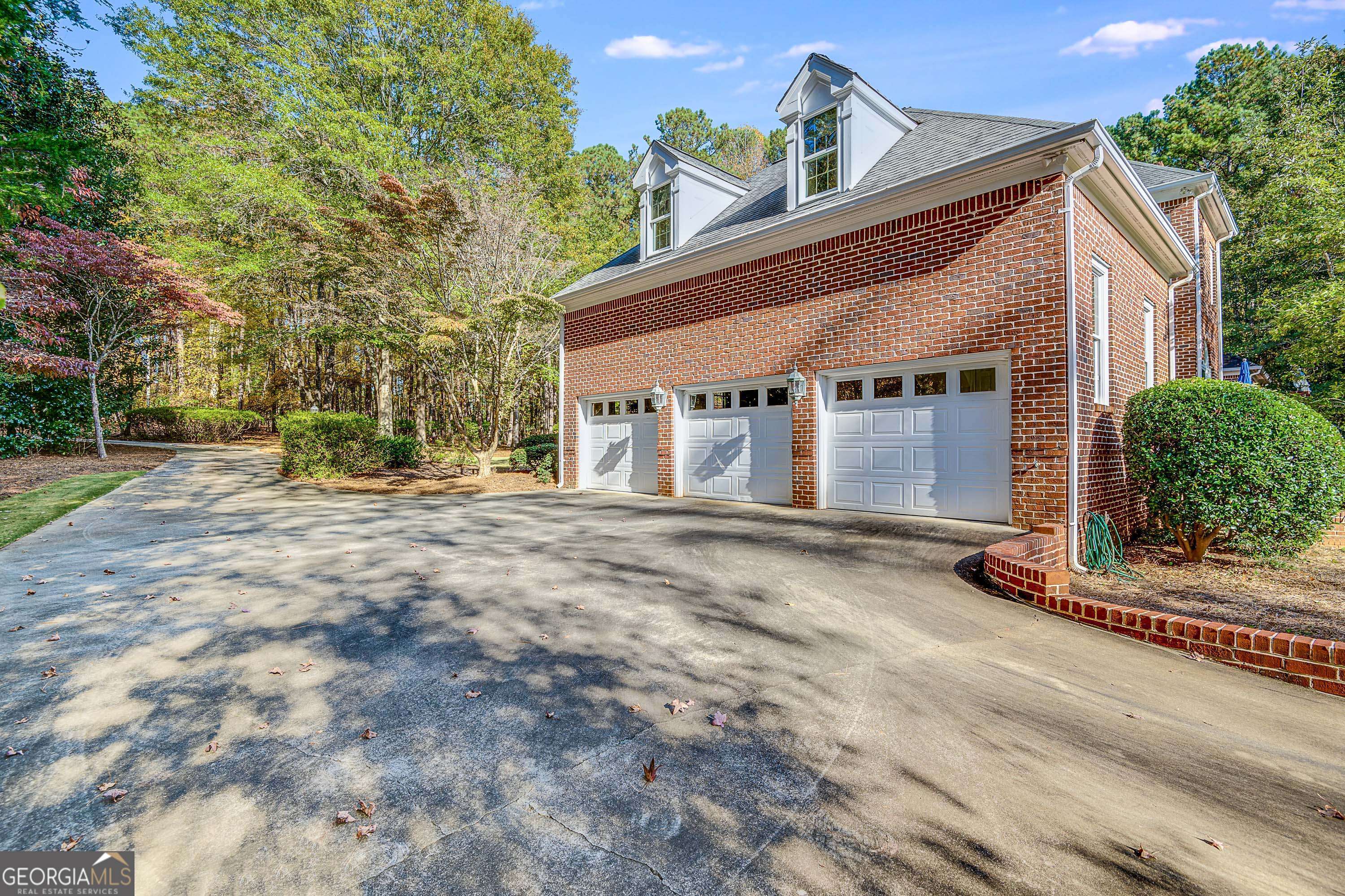 510 White Oak Drive