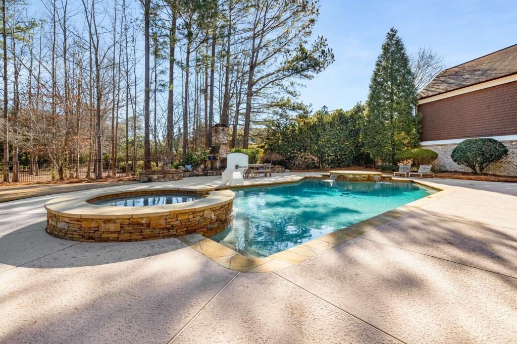 150 Newhaven Drive