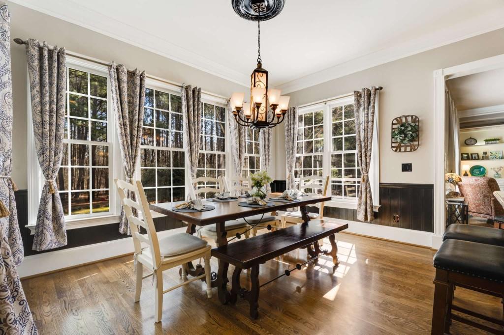 285 Old Ivy