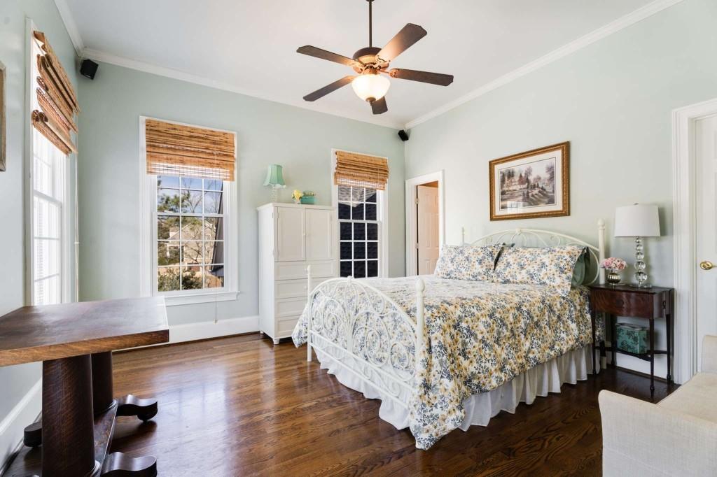 285 Old Ivy