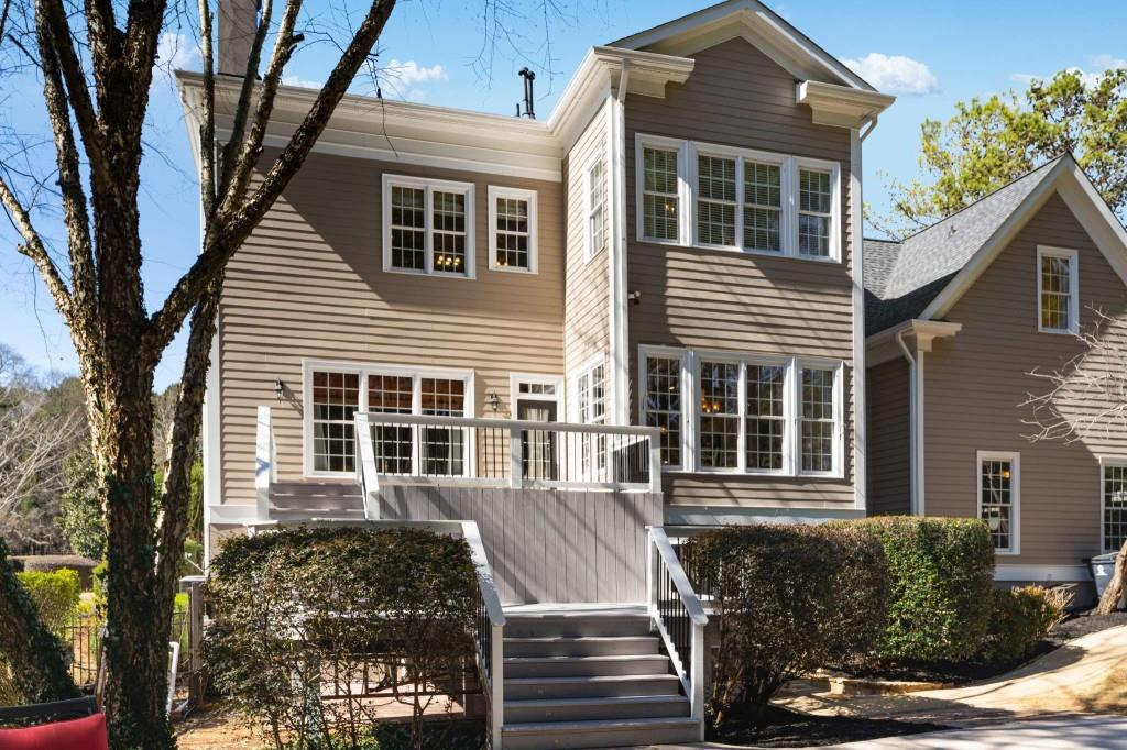 285 Old Ivy