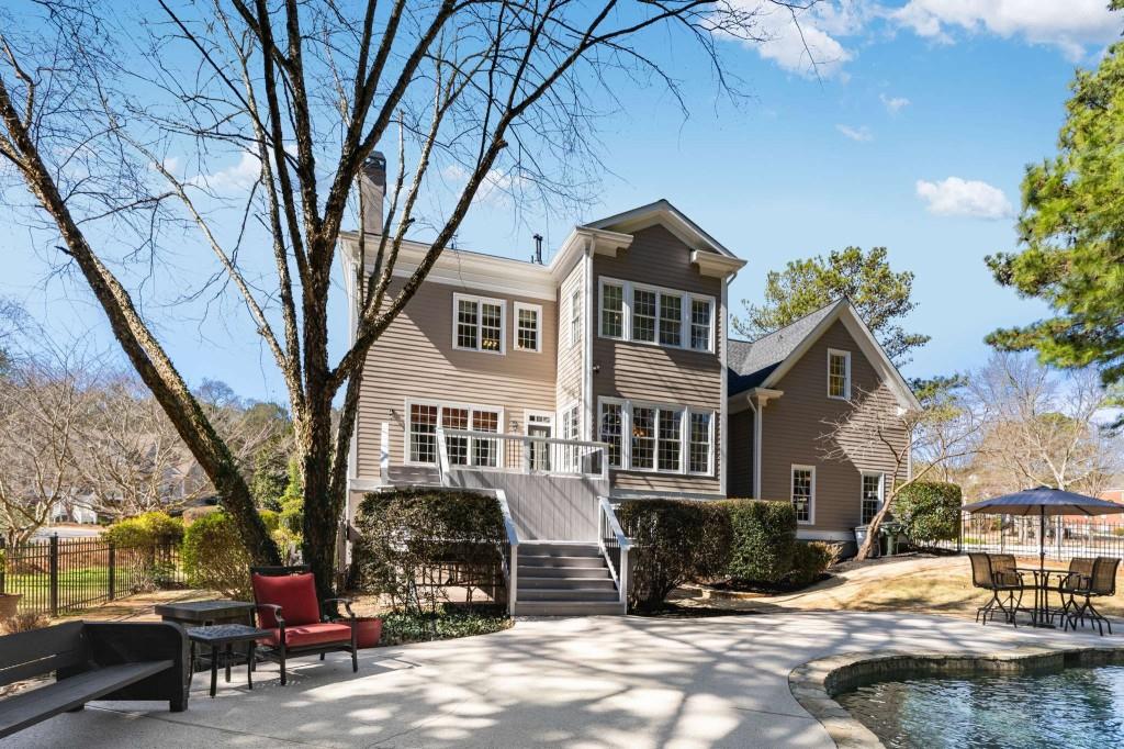 285 Old Ivy