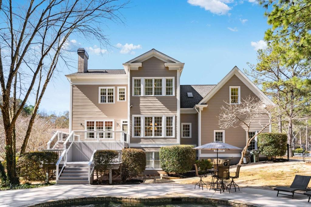 285 Old Ivy
