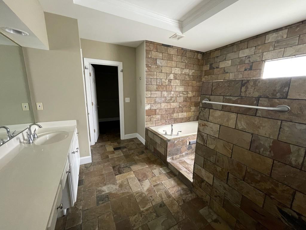 1167 Drewsbury Court