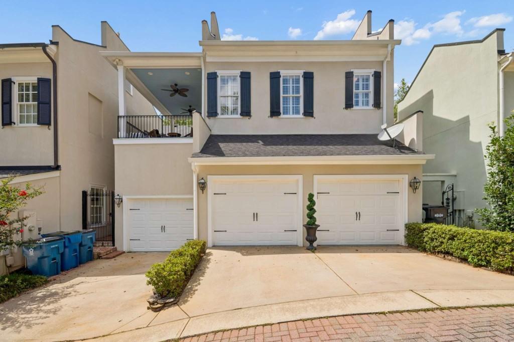 305 Abercorn Square