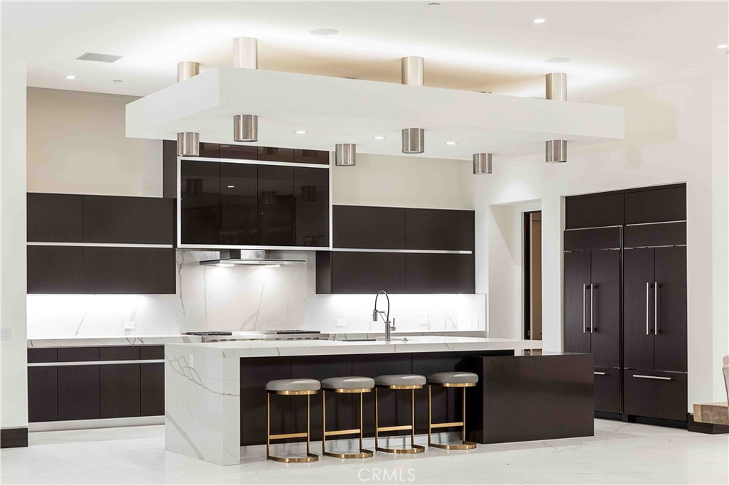 5 Vista Court