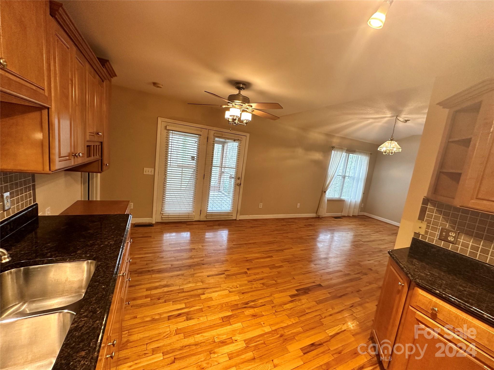 77 Mockingbird Lane