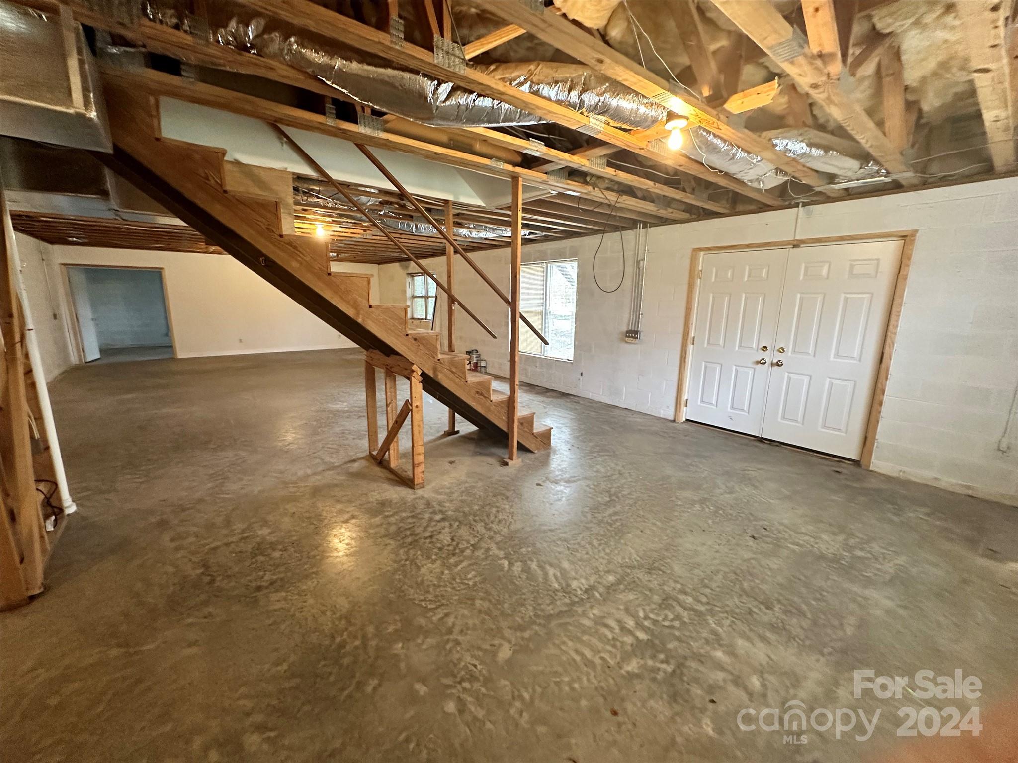 77 Mockingbird Lane