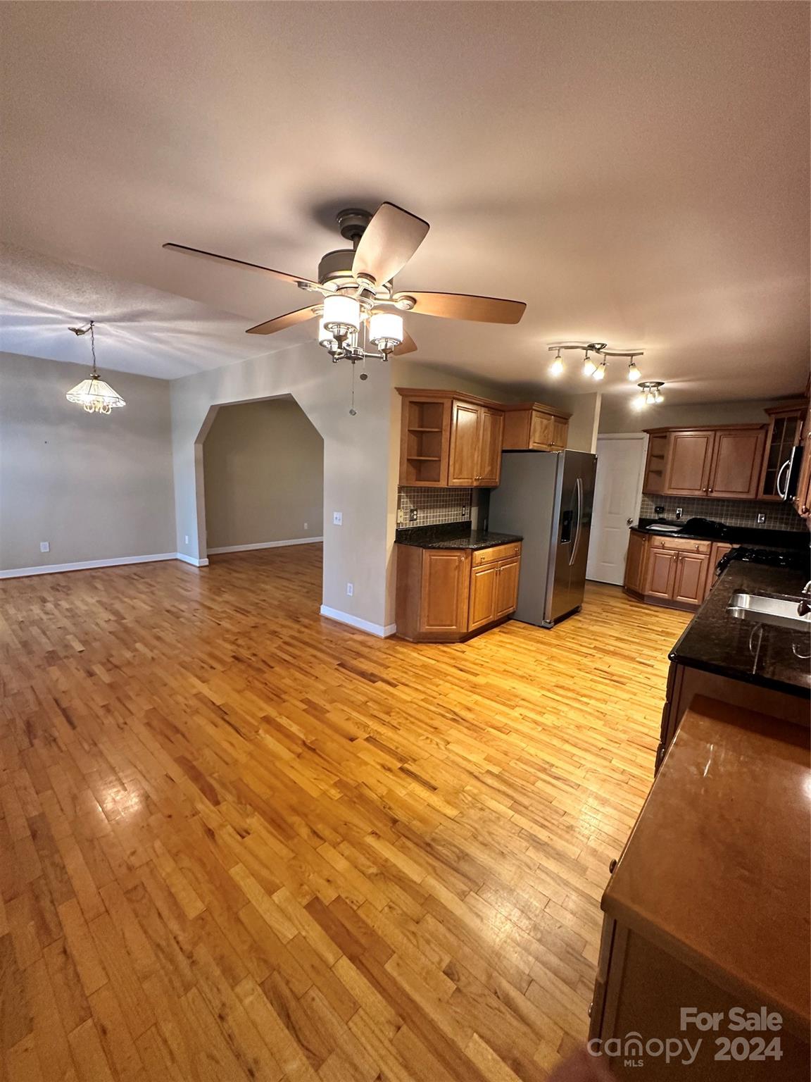 77 Mockingbird Lane
