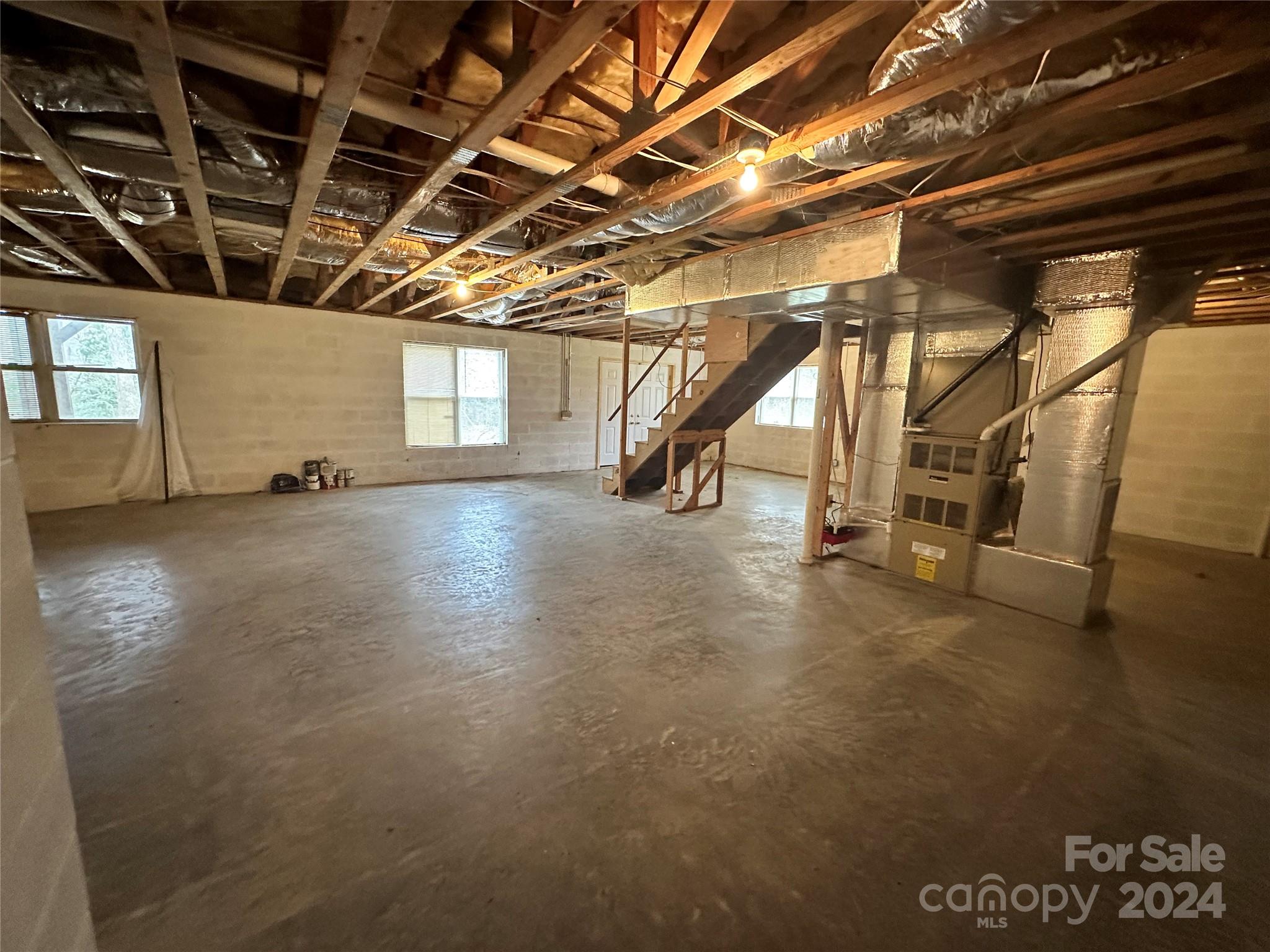 77 Mockingbird Lane