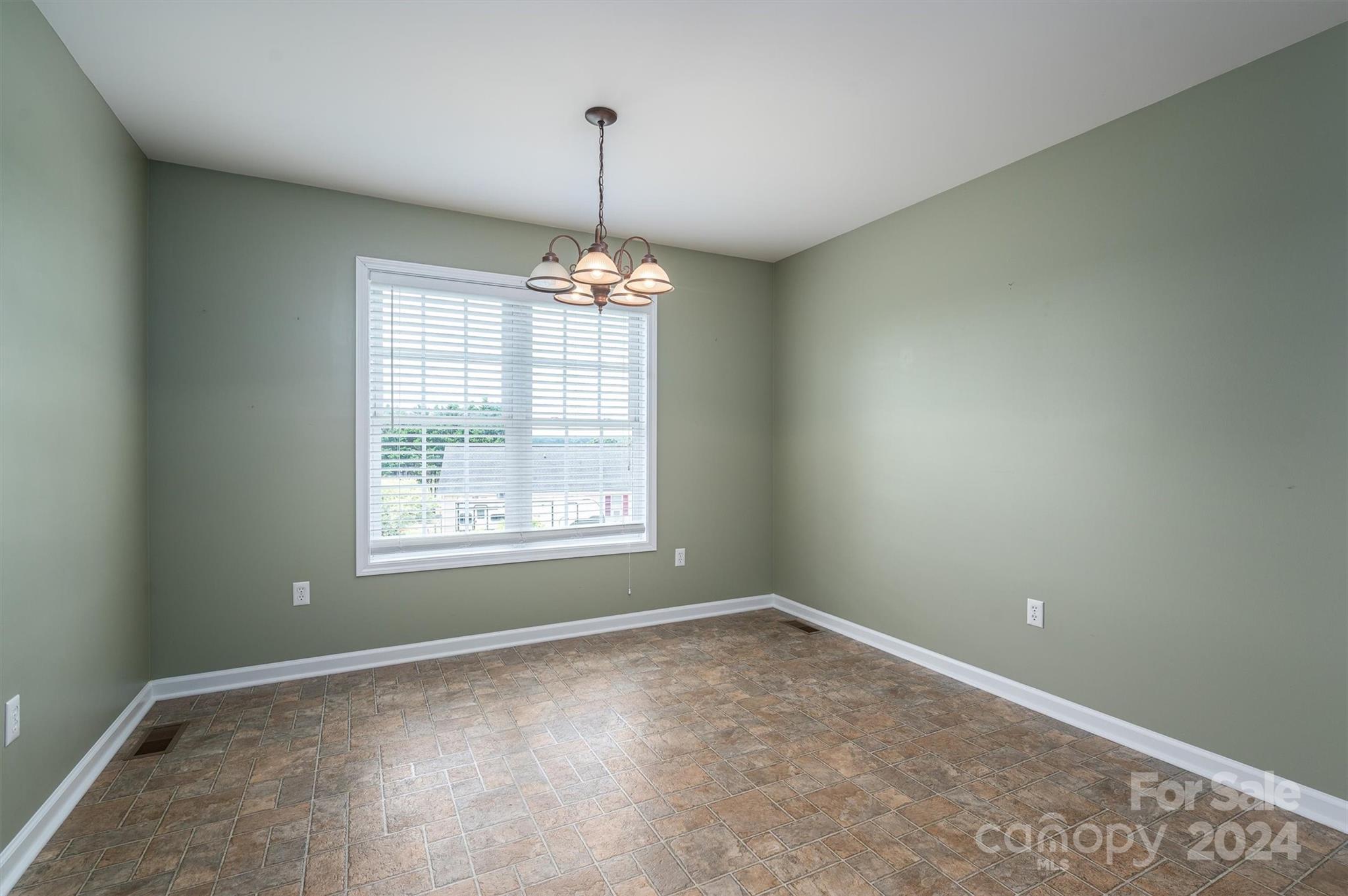 2639 Little River Court
