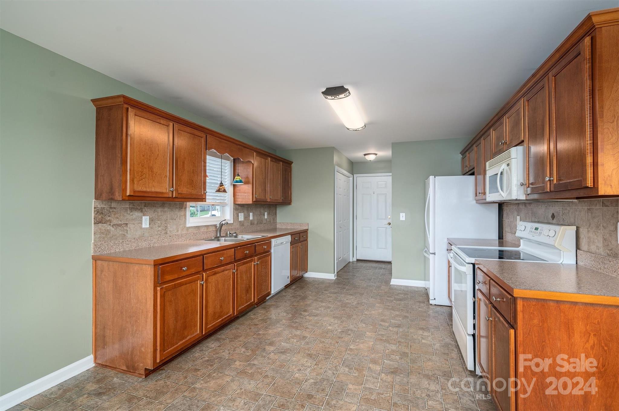 2639 Little River Court