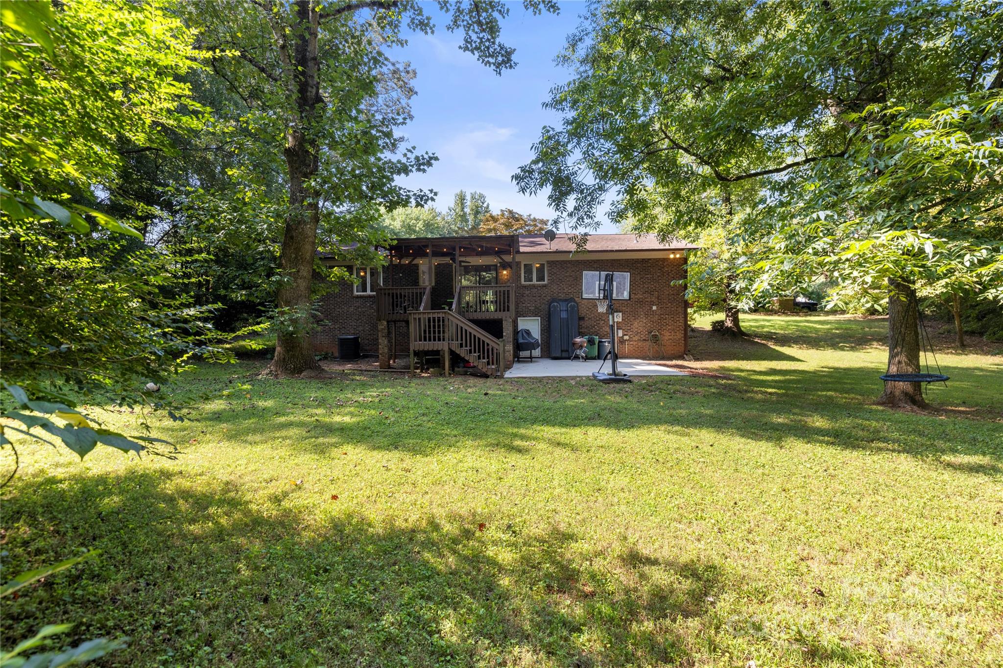 2042 Modern Estates Road
