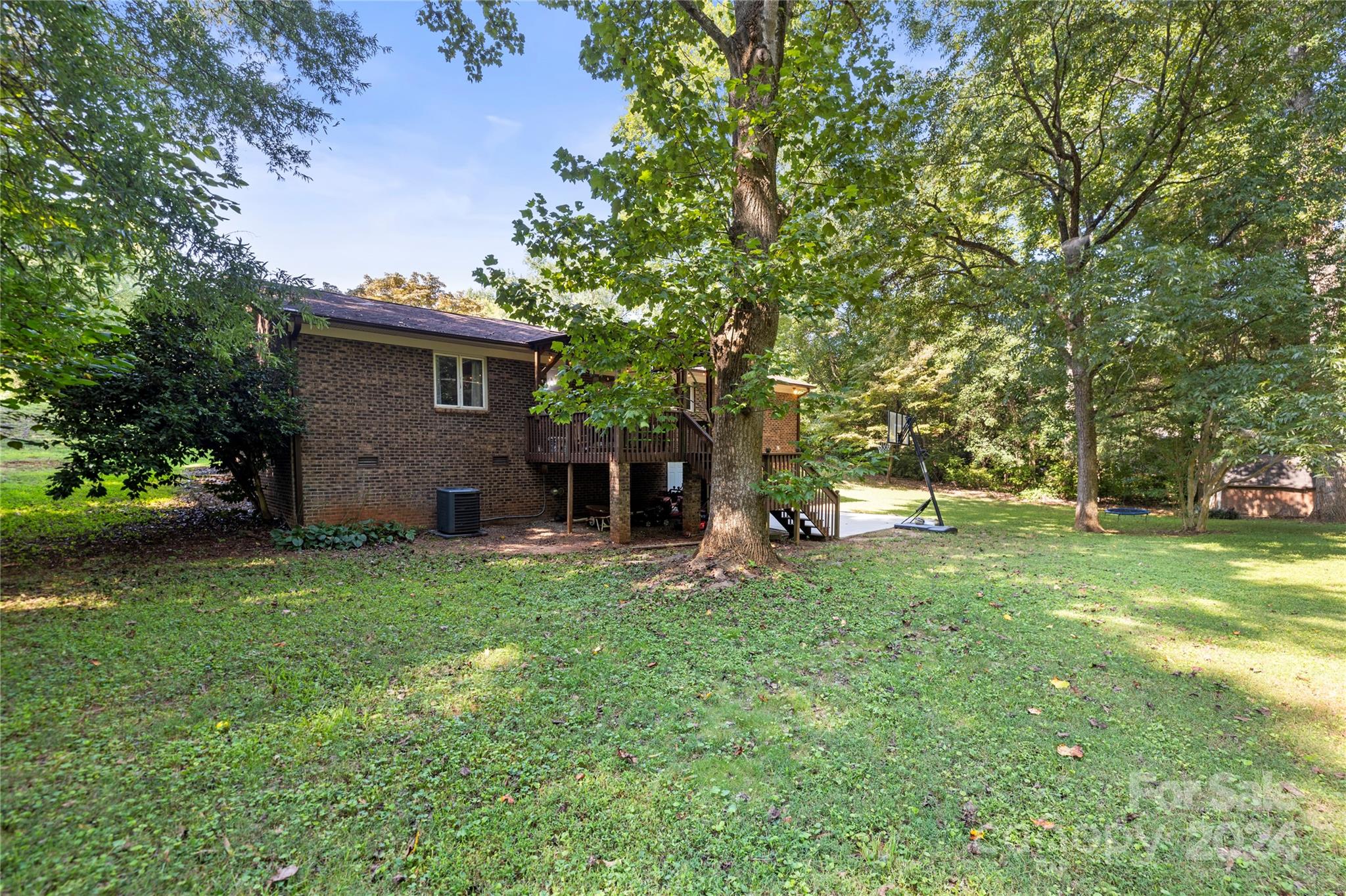 2042 Modern Estates Road