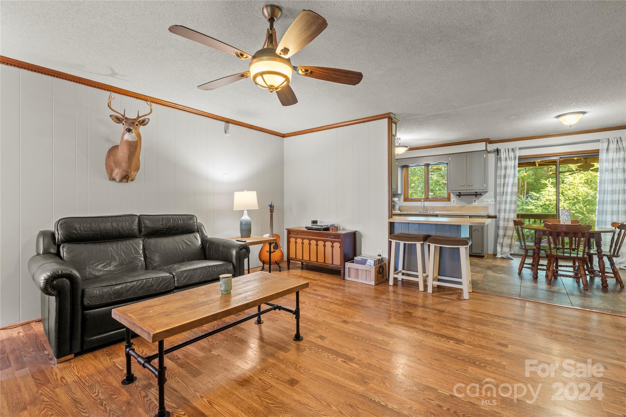 2042 Modern Estates Road