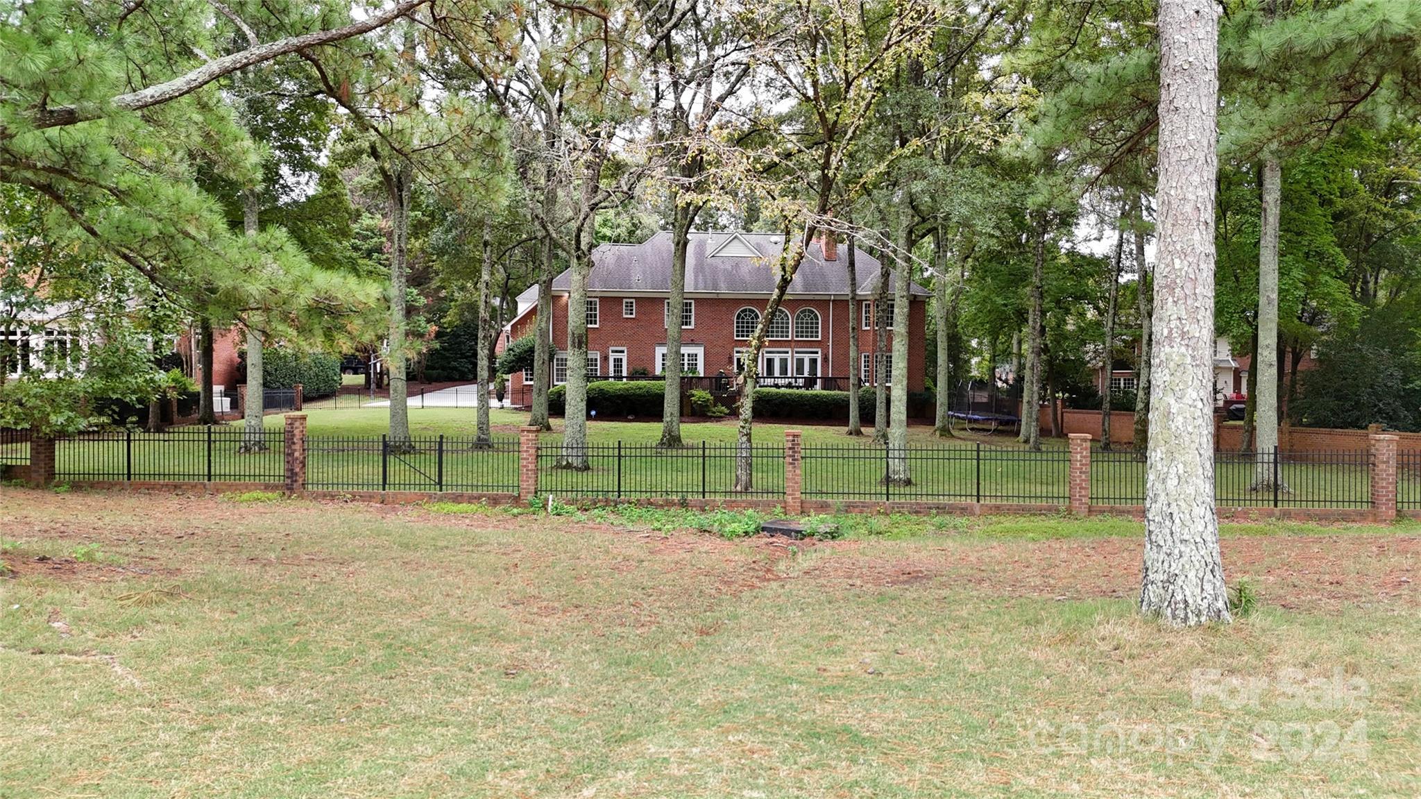 5240 Sunningdale Drive