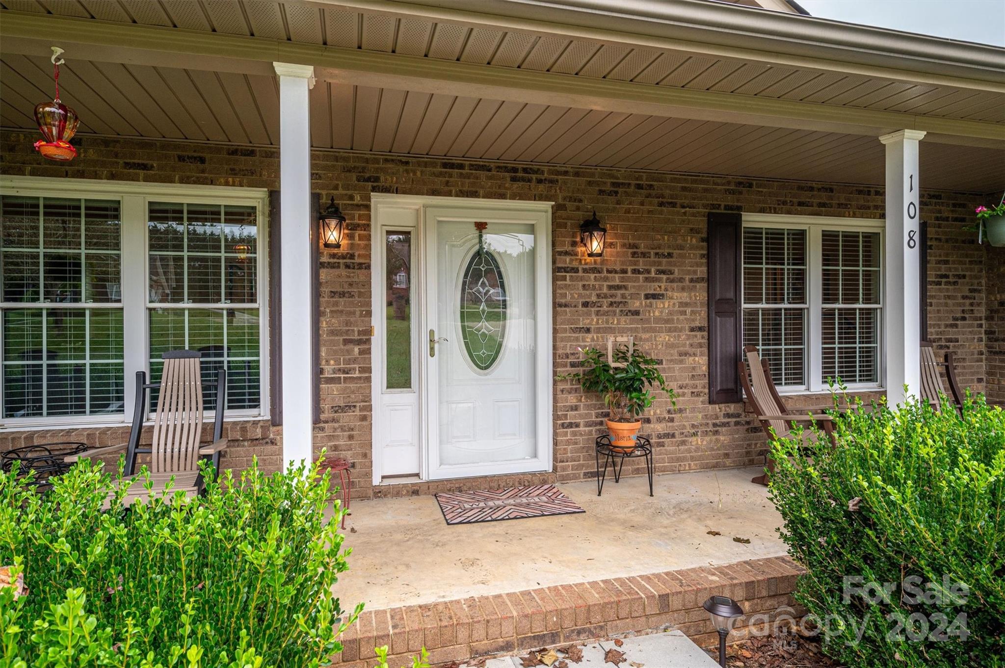 108 Ruby Lane