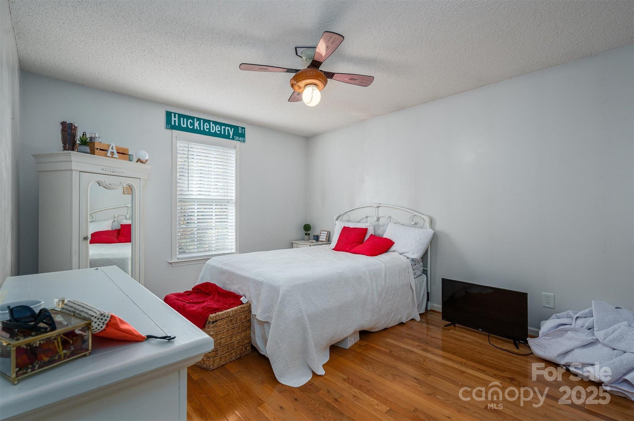 1335 Huckleberry Drive