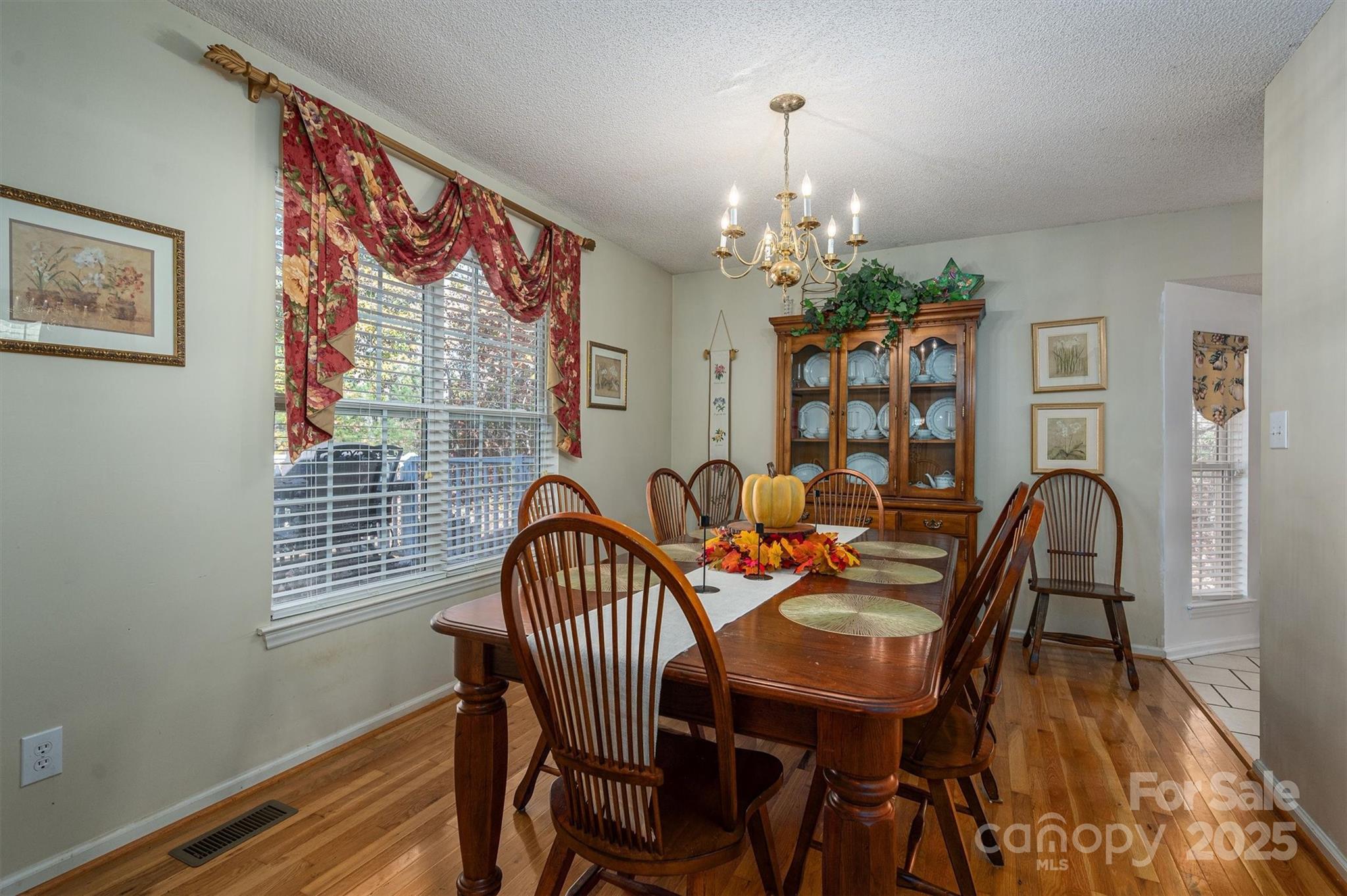 1335 Huckleberry Drive