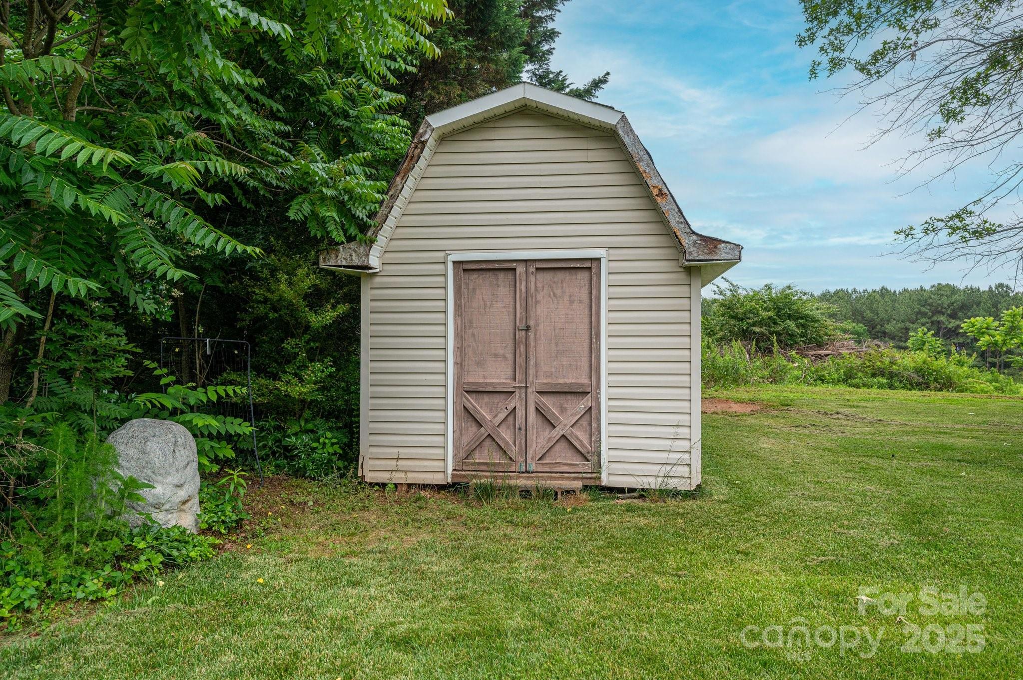 1774 Smyrna Lane