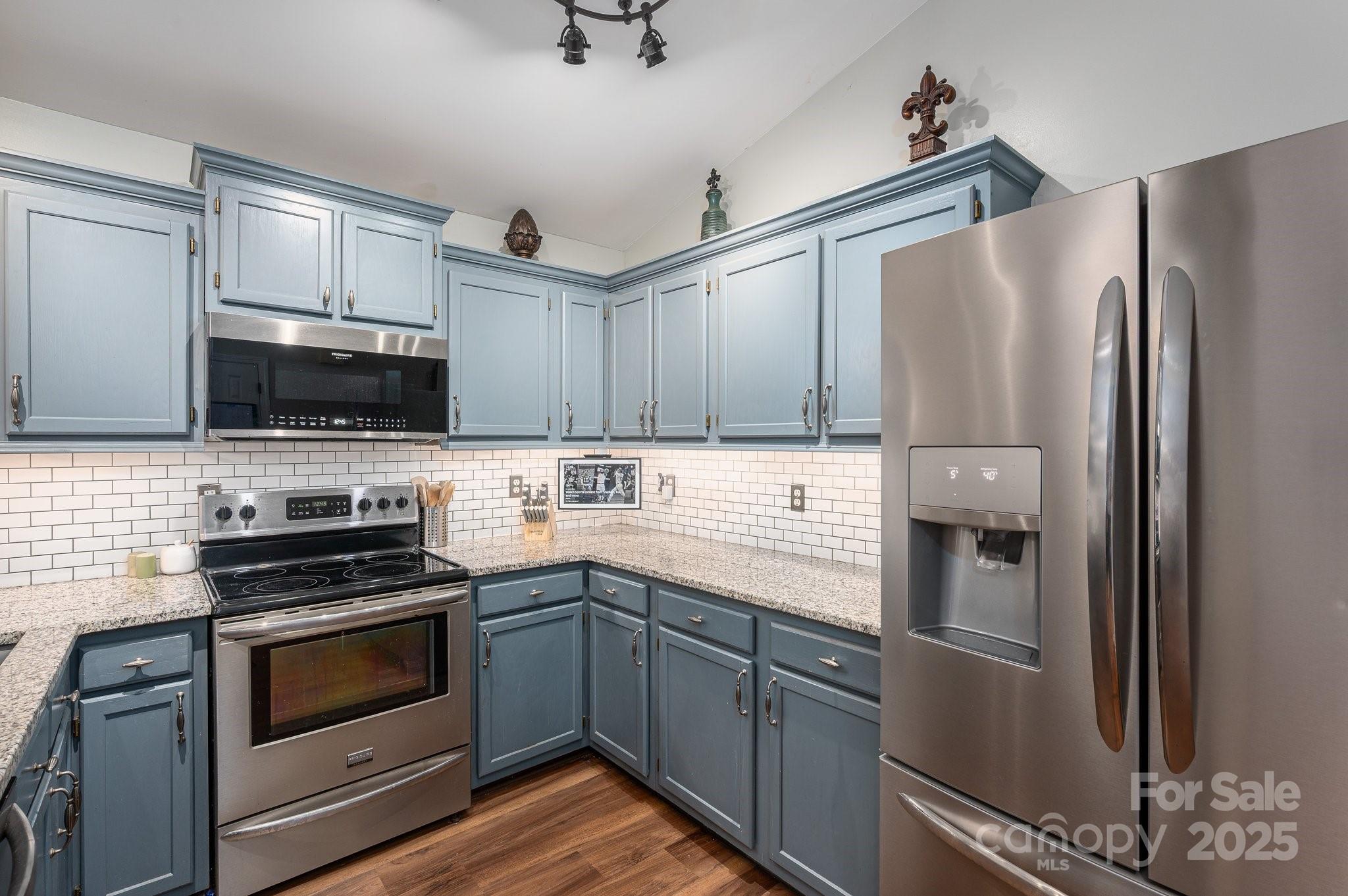 1774 Smyrna Lane