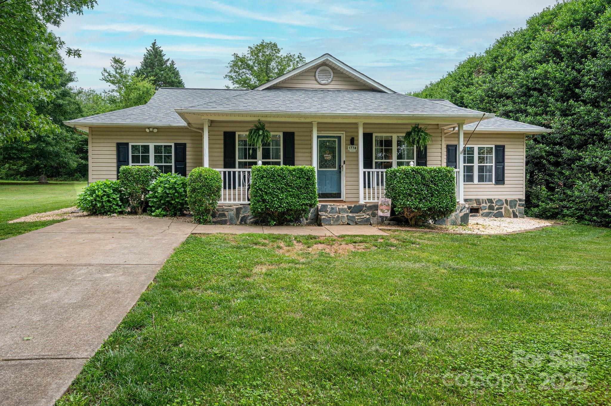 1774 Smyrna Lane
