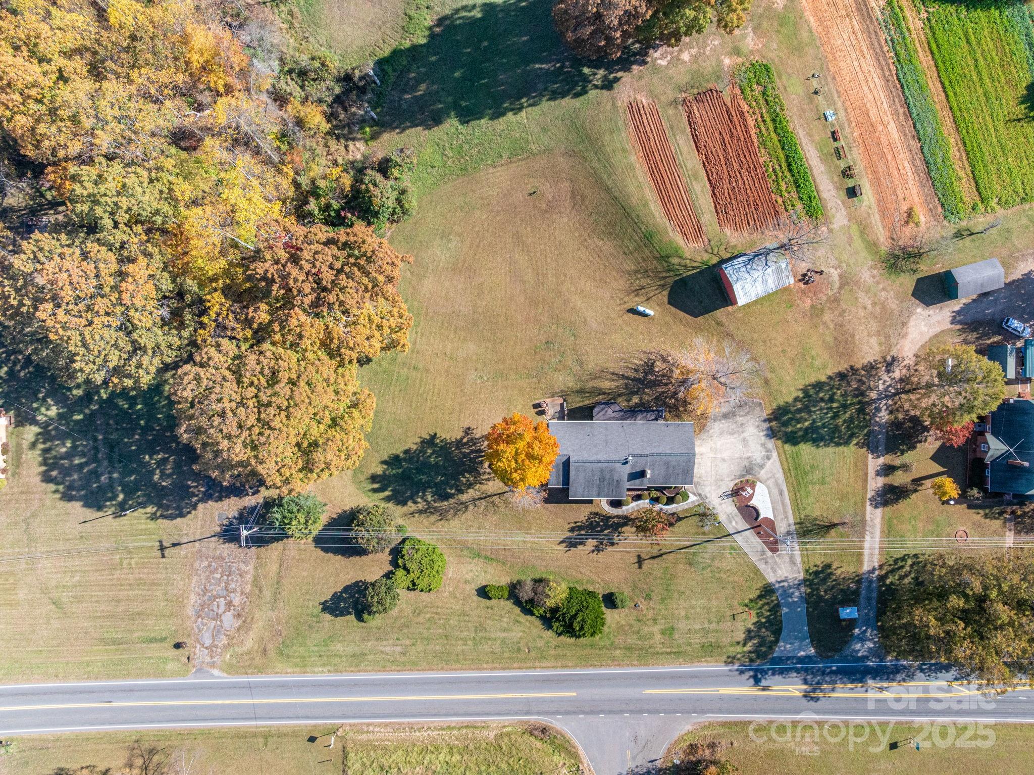 4866 E Hwy 150 Highway