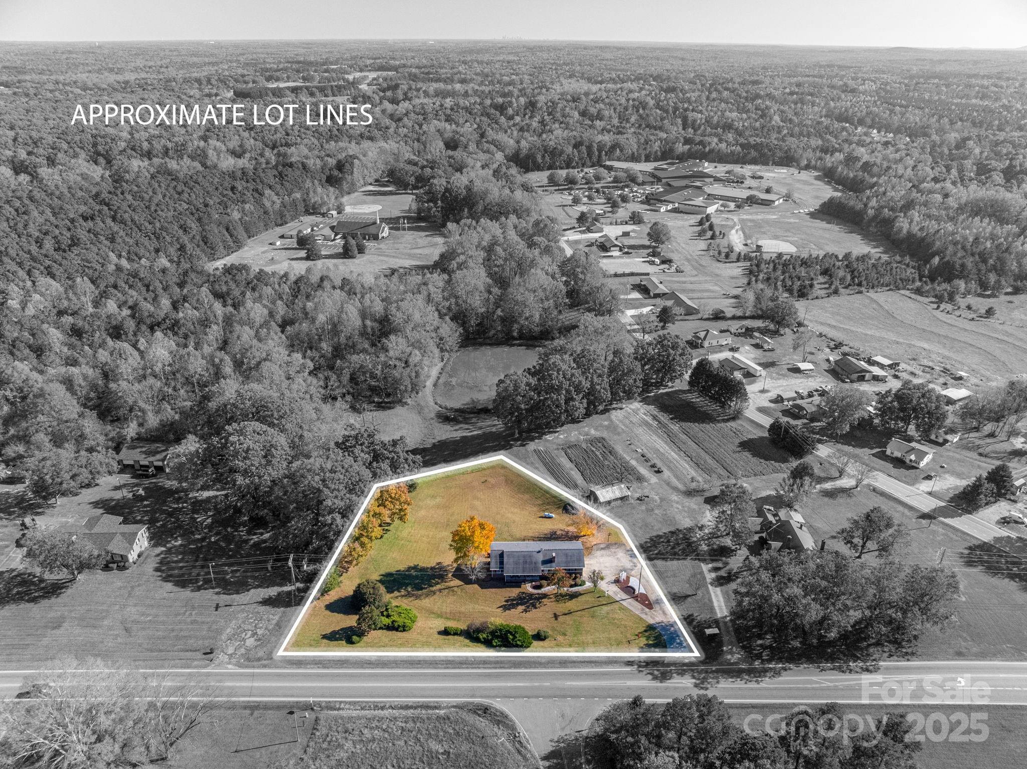 4866 E Hwy 150 Highway