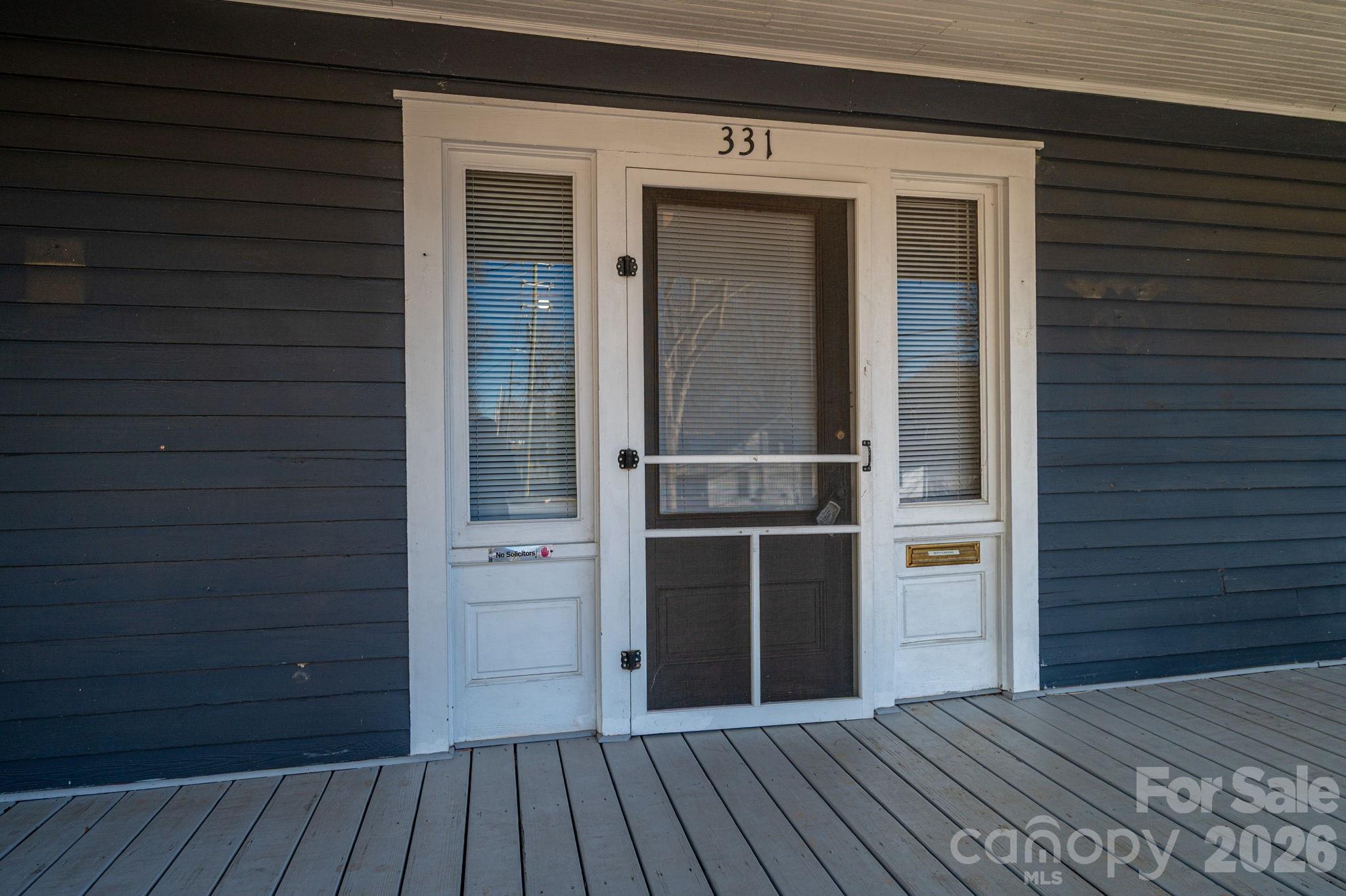 331 S Laurel Street