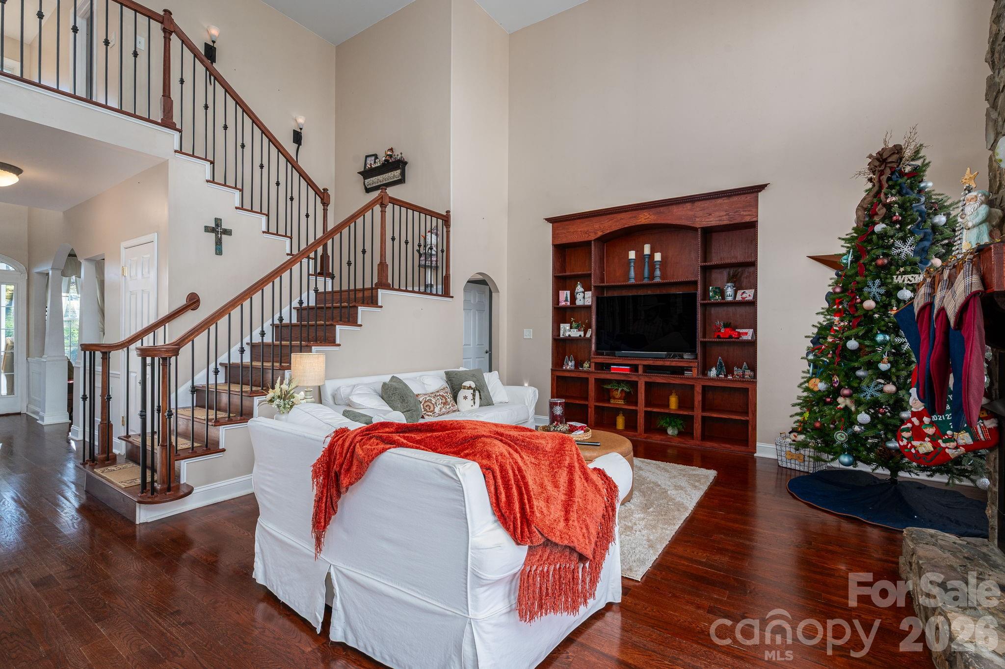 3272 Oak Ridge Circle