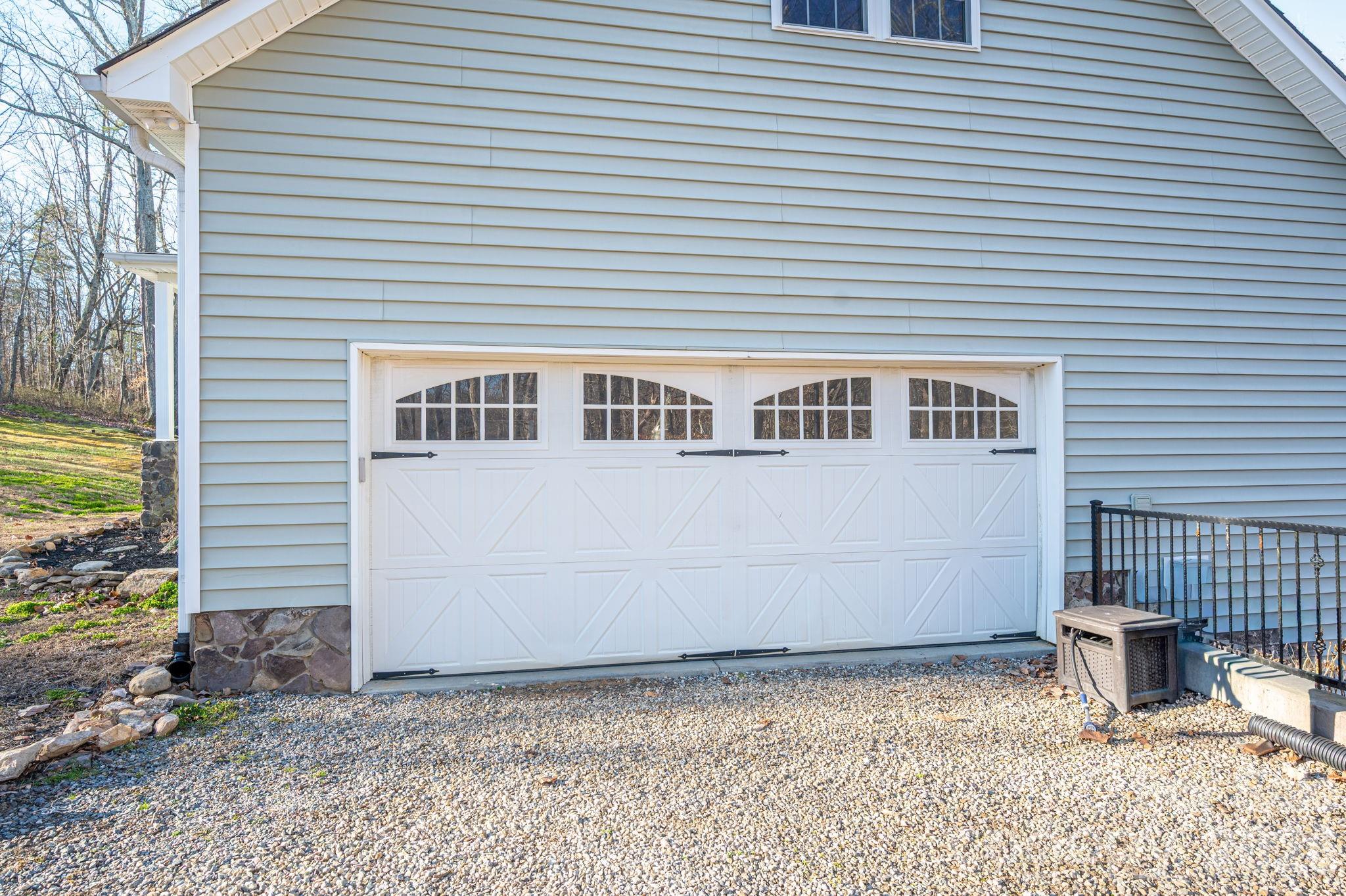 3272 Oak Ridge Circle