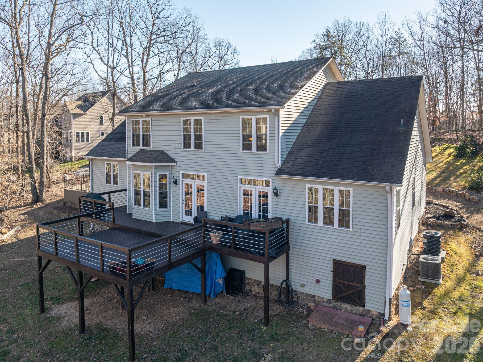 3272 Oak Ridge Circle