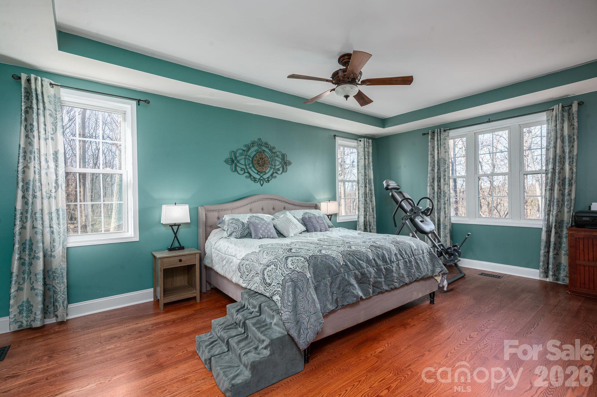 3272 Oak Ridge Circle