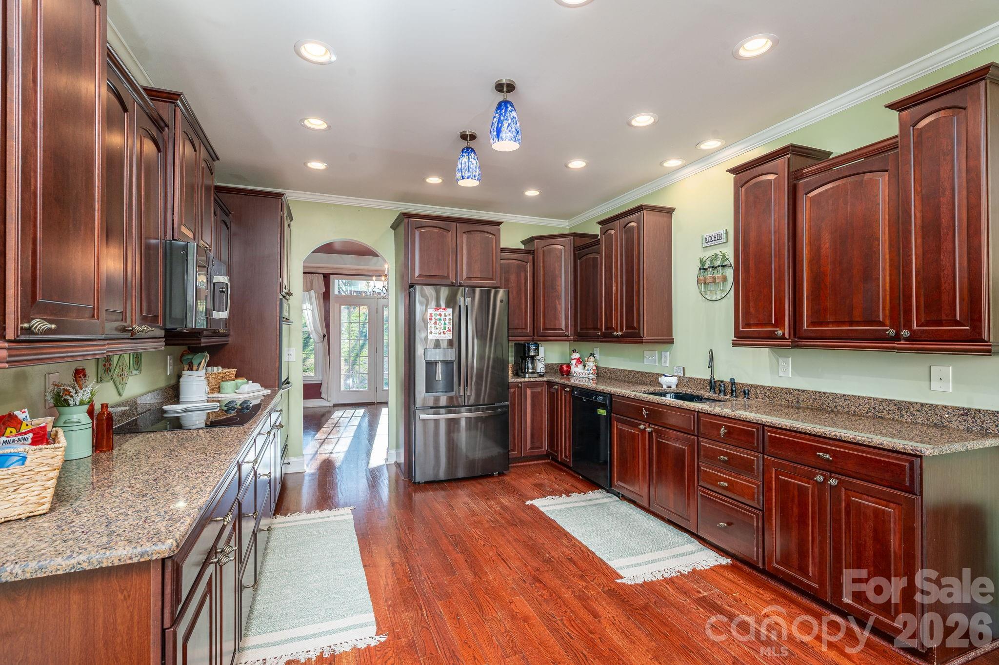 3272 Oak Ridge Circle