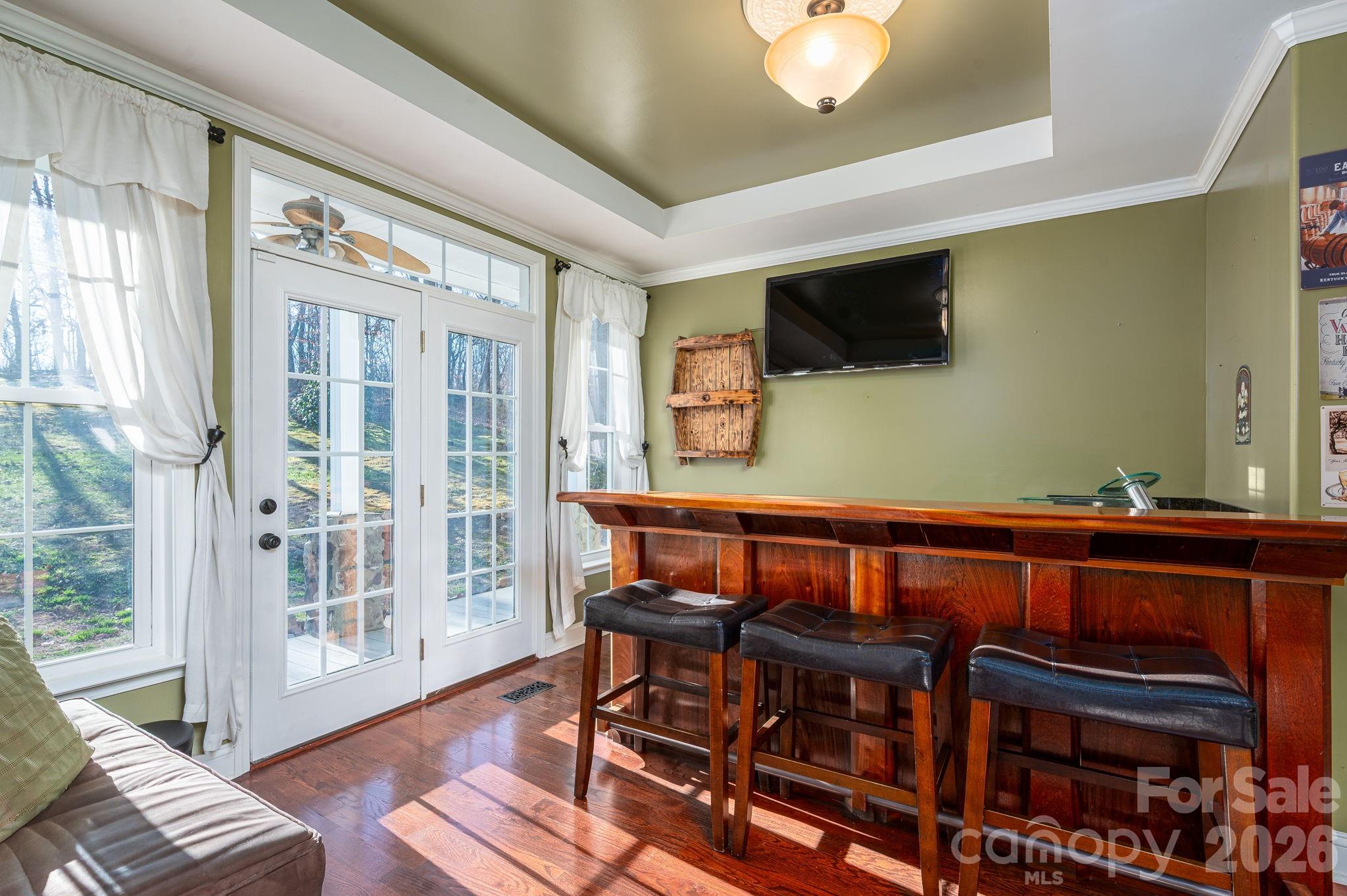 3272 Oak Ridge Circle