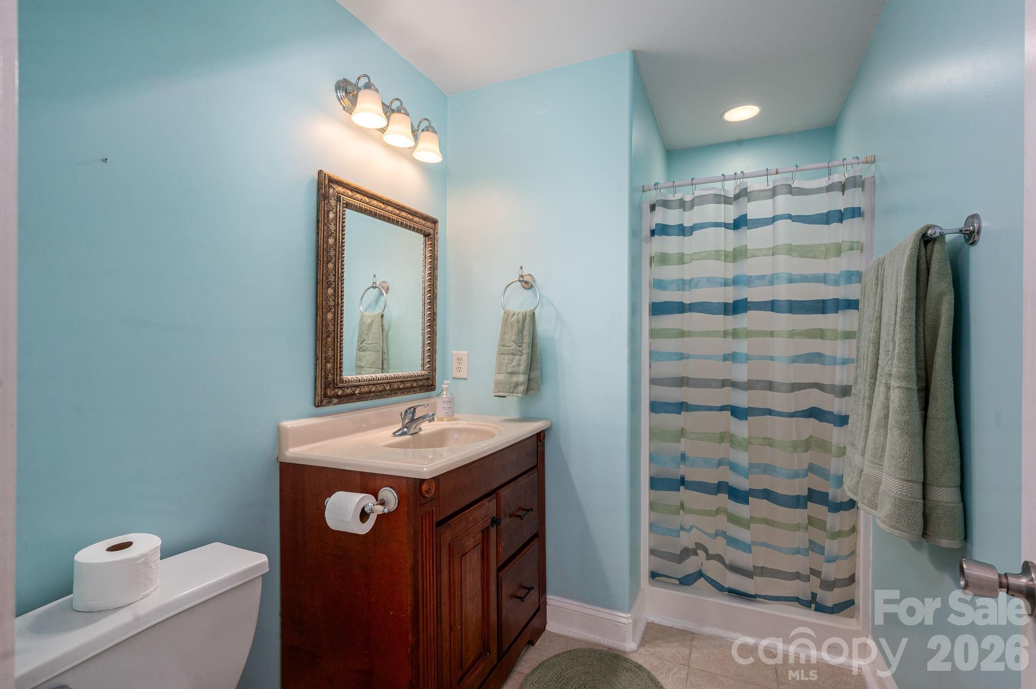 3272 Oak Ridge Circle