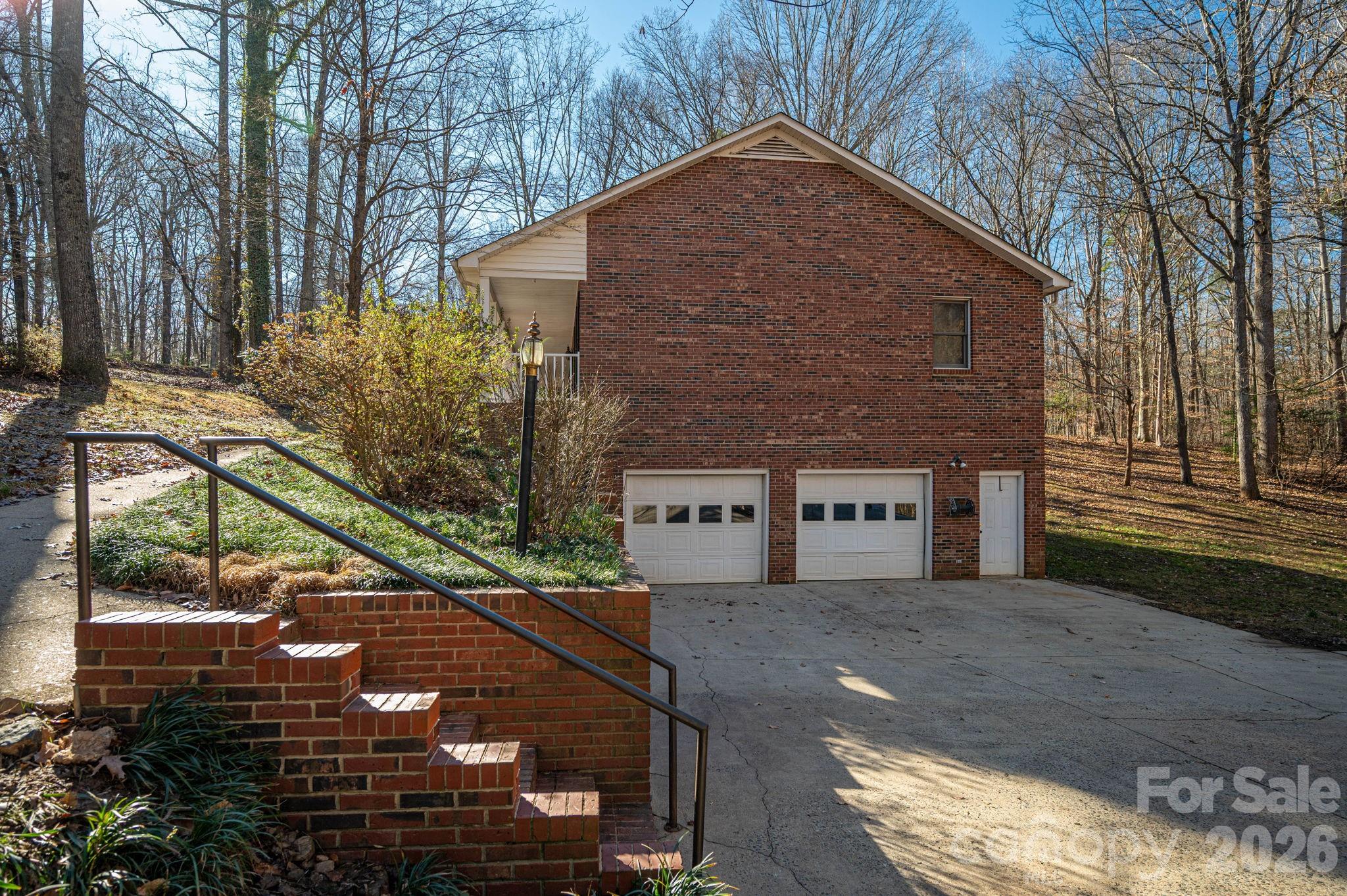 480 S Ingleside Farm Road