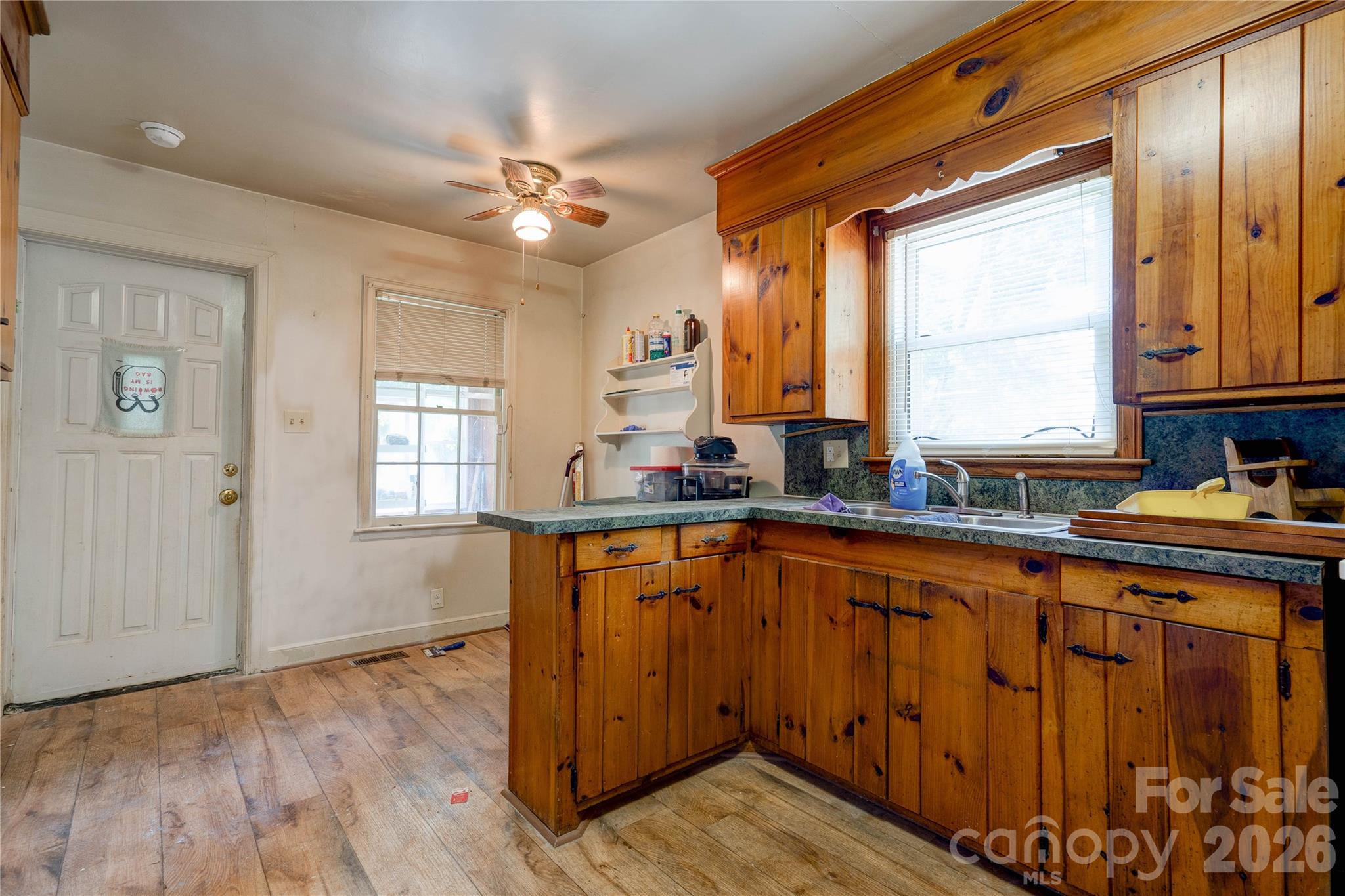 327 Woodside Drive