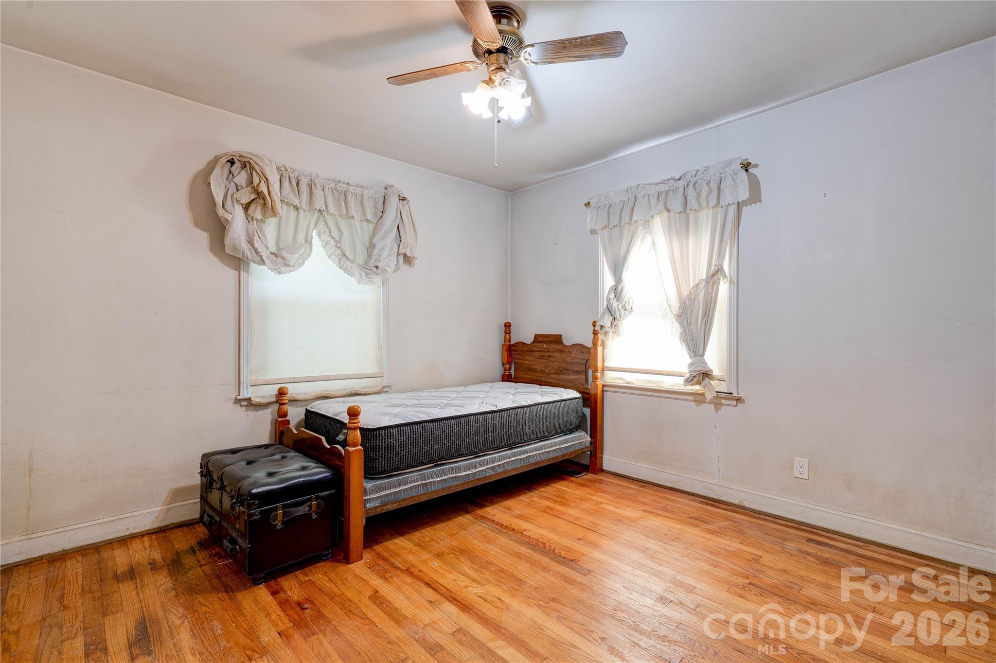 327 Woodside Drive