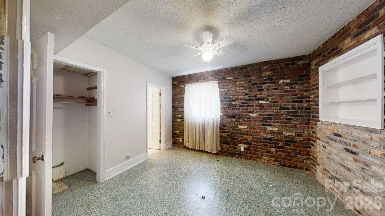 2367 Story Street