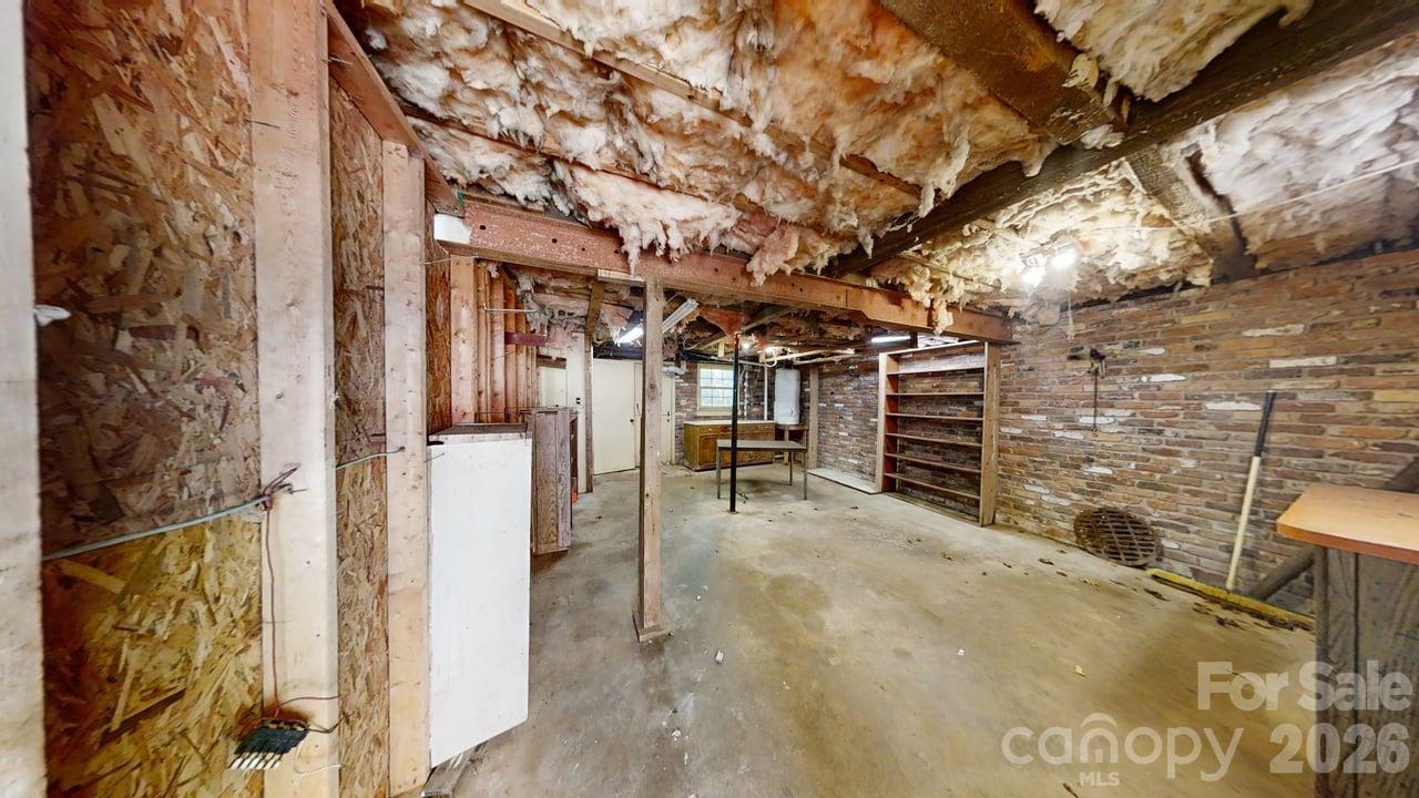 2367 Story Street